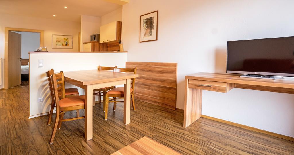 فندق Haus Stampfer ويسنسي الغرفة الصورة